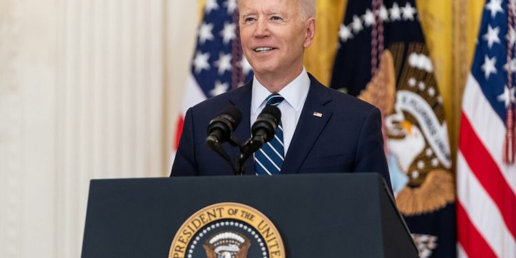 Penampilan Biden di Debat Capres Mengecewakan, Dihujani Kritikan