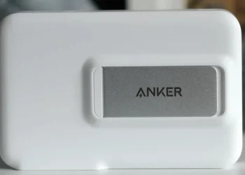anker powerbank meledak