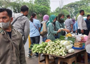 pedagang pasar atas