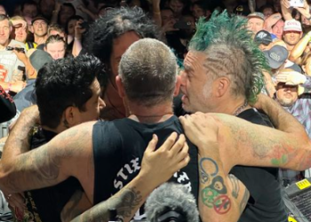 Band NOFX Menutup Kiprah Musik 42 Tahun dengan 33 Lagu