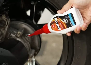 ganti oli gardan motor