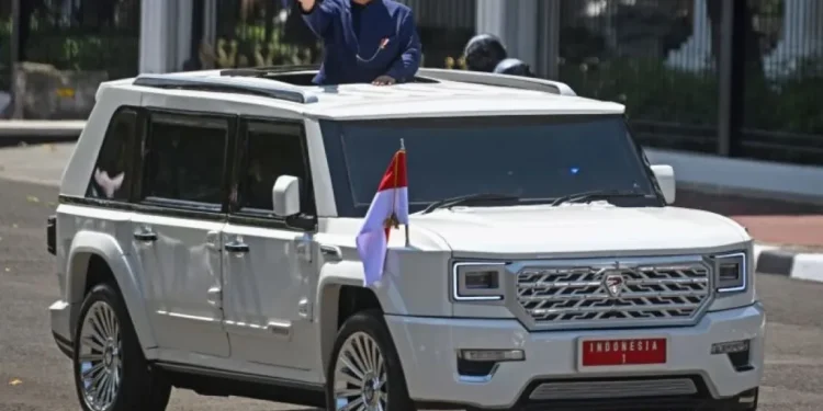 menteri mobil pindad