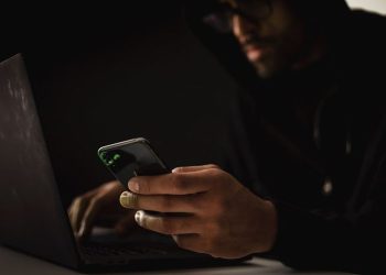 modus penjahat siber