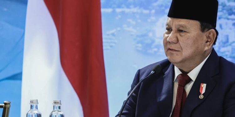 Prabowo gaji guru