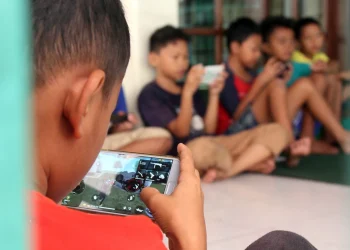 anak kecanduan media sosial