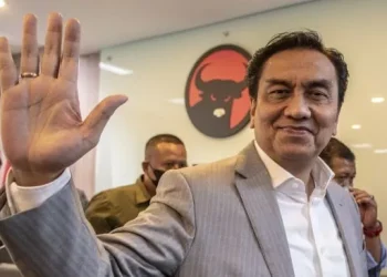 Efendi Simbolon PDIP