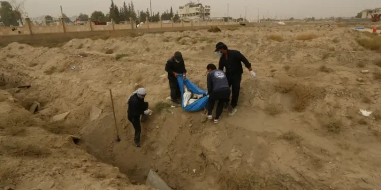 kuburan massal suriah