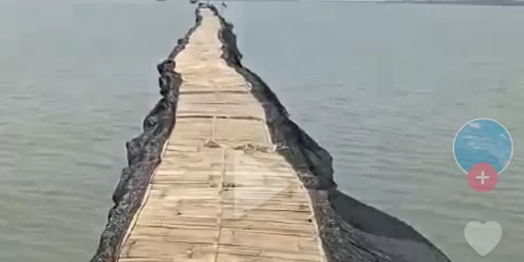 pagar batas laut komeng