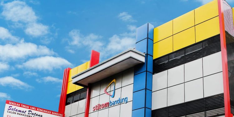 stikom bandung mahasiswa 2018